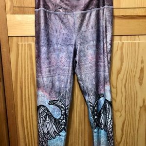 Super comfy smooth elephant active leggings